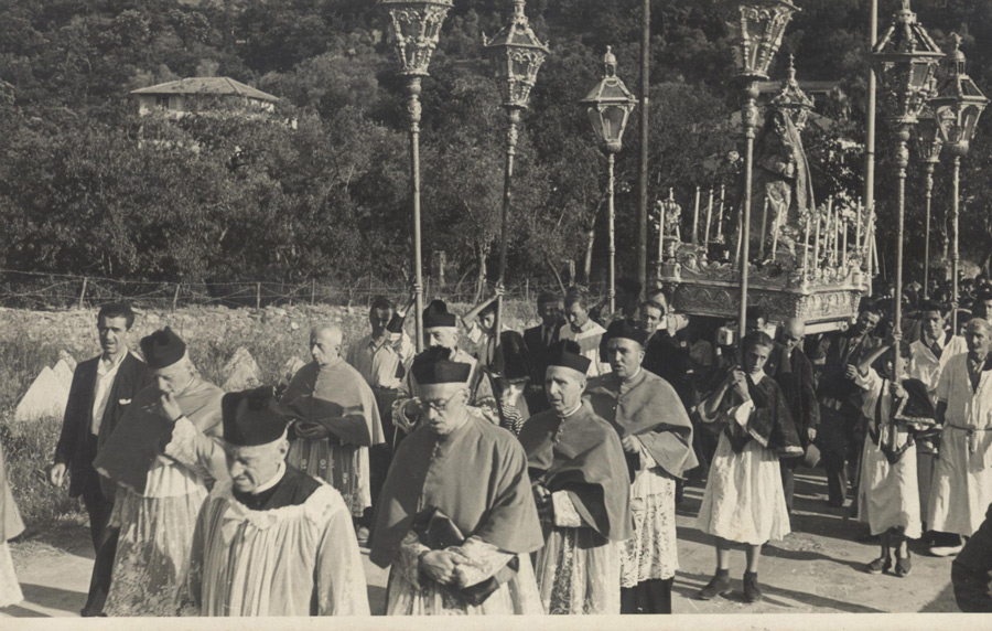 Giugno 1945 : La Madonna ritorna al Santuario dopo la guerra